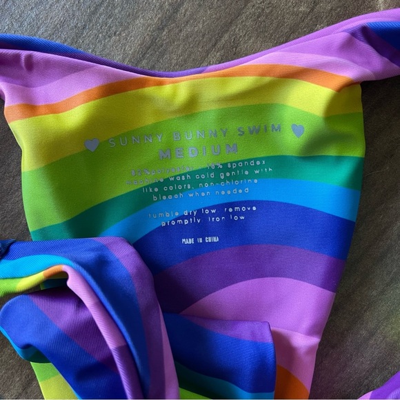 Sunny Bunny Swim Kassandra Bottom in Rainbow
Swirl Sz M - Picture 4 of 7